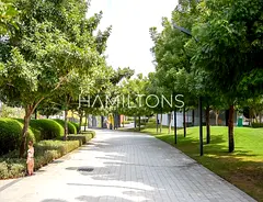 Exclusive Address | Close to Business District | Resale