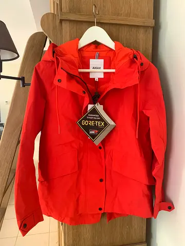 Brand New AIGLE Womens Rain Jacket Size 36 (XS)