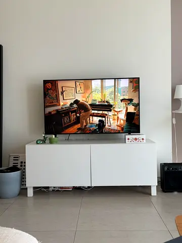 Samsung 43-inch LED TV in good condition - comes with stand