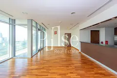 Spacious 3BR | DIFC Skyline Views | 6 Cheques