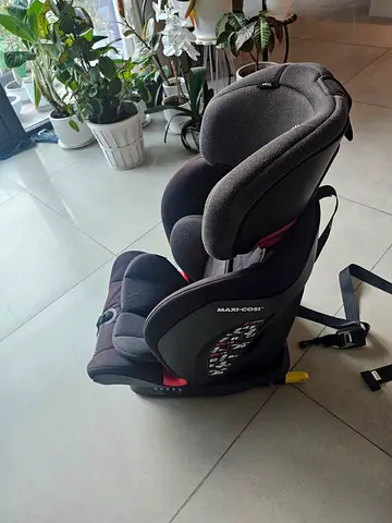 Maxi-Cosi Titan car seat, hardly used and good condition