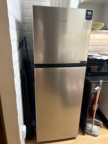 Like New Hisense Fridge Freezer