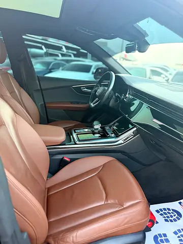 صورة 9 لـ 2020 AUDI Q8