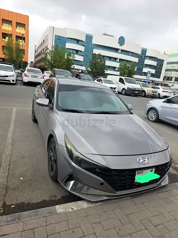 Hyundai Elantra SEL Sport 2021 - Korean Specs - Excellent Condition