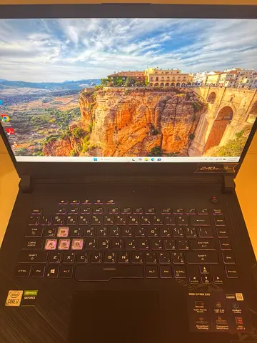 ASUS ROG Strix G15 Gaming Laptop | i7 | RTX 2070 Super | 240Hz | 16GB RAM