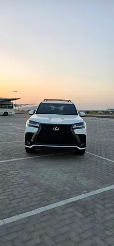 صورة مصغرة 3 لـ 2023 Lexus LX-SERIES