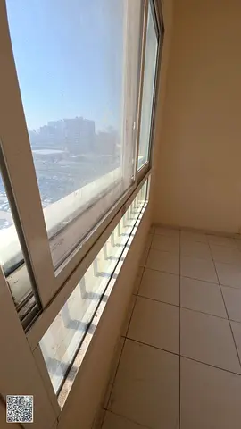 شقة مميزة للإيجار في النعيمية 2 عجمان – غرفة وصالة على شارع الملك فيصل بسعر ممتاز