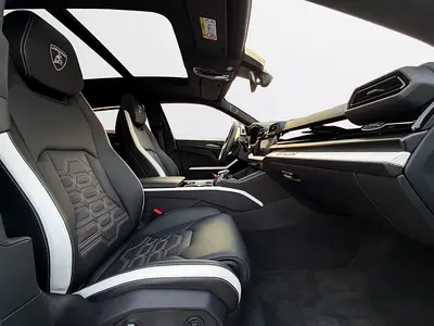 2025 Lamborghini URUS thumbnail 13