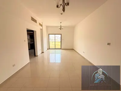 1 MONTH FREE / HUG SIZE/ OPEN VIEW / CLOSE TO SCHOOL
