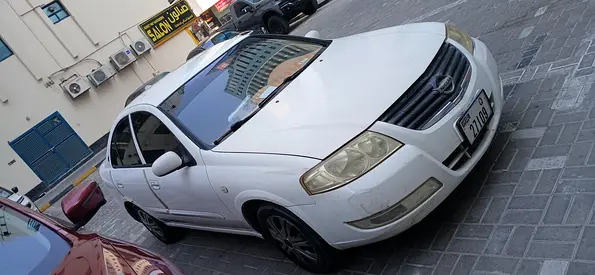 2009 Nissan SUNNY photo 2