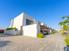 Hot Deal | Single Row Corner | Semi Furnished