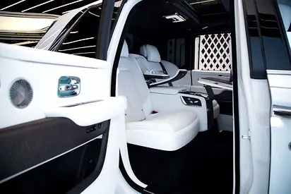 صورة 10 لـ 2019 ROLLS-ROYCE CULLINAN