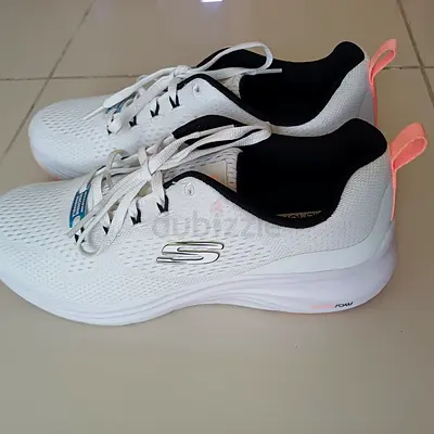 White Skechers Slip-In Lightweight Sneakers - Size Euro 40, never worn