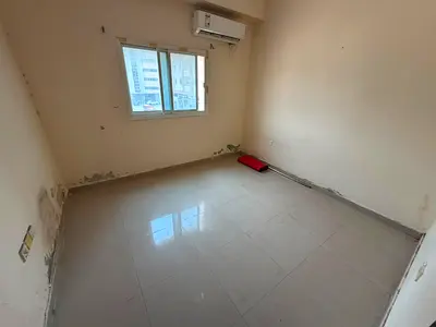 شقة غرفة وصالة بموقع مميز في الحميدية، عجمان غرفة وصالة _ صالة منفصلة سهل المخرج إلى الشارقة ودبي