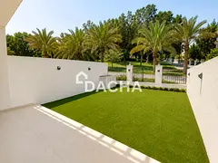 PARK RESIDENCE | NEWLY DECORATED | PARK BACKING
