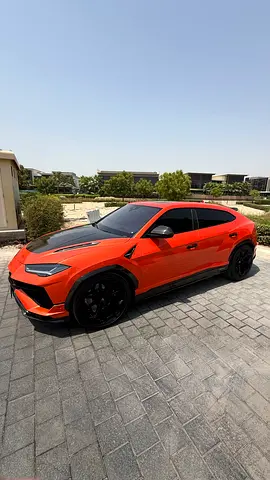 2023 Lamborghini URUS — миниатюра 3