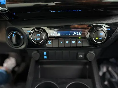 صورة مصغرة 11 لـ 2026 Toyota HILUX