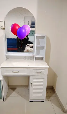 Dressing Table I Spacious I Good Condition