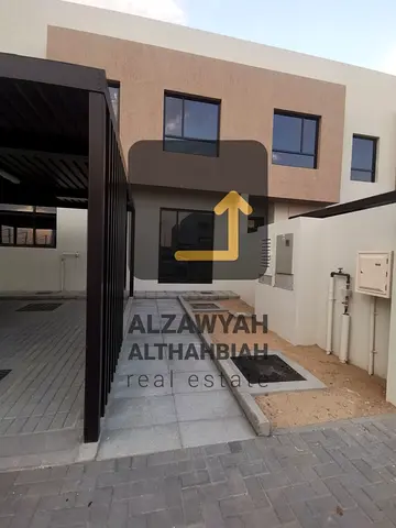 🏡 4BR Corner Villa for Sale in Nasma – Sharjah