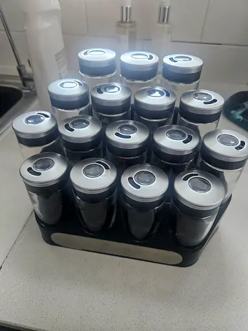 Spice rack
