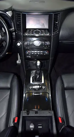 صورة 16 لـ 2016 Infiniti QX70