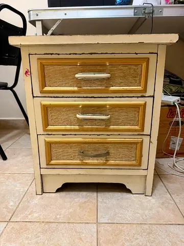 Vintage 3-Drawer Bedside Cabinet / Nightstand - Cream & Gold