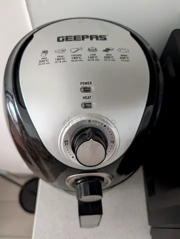 Geepas Airfryer - Move Out Sale