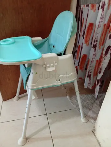 Lightweight baby high chair with detachable tray - good condition