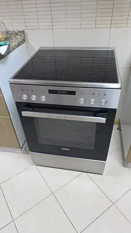 Siemens latest model 4 hobs electric ceramic cooker