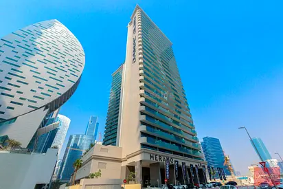 Live Where Luxury Meets Convenience | Modern 1-Bedroom in Merano Tower, Business Bay