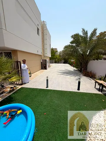 Villa for annual rent in Al Zahia area. The villa is spacious, with 4 bedrooms, 4 bathrooms, a maid's room, a storage room, a large yard, and outdoor