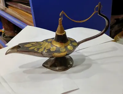 Brass Aladdin lamp 21cm length