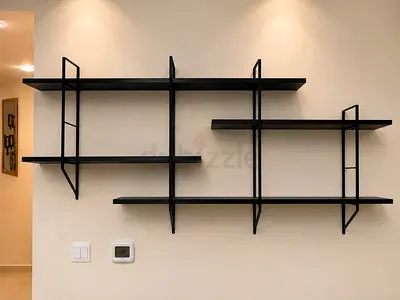 Modern Black Wall-Mounted Shelving Unit (Metal Frame, 3-Tier)