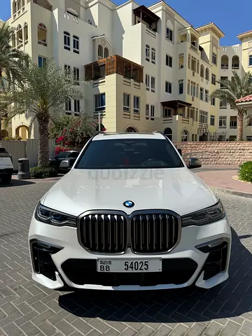 Pristine 2022 BMW X7 xDrive M50i | GCC Specs | Low Mileage