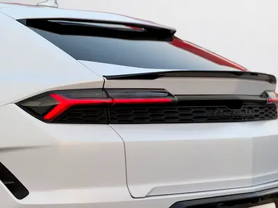 2025 Lamborghini URUS 照片 9