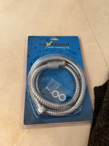 New stainless steel flexible shower hose (1.5m) with fittings