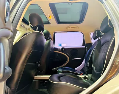 2011 MINI COUNTRYMAN — миниатюра 12
