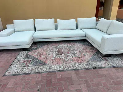 Excellent condition Ebarza U shape