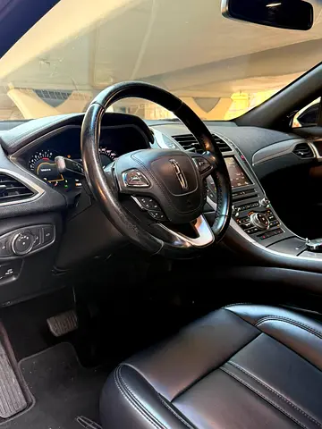 صورة 14 لـ 2017 Lincoln MKZ