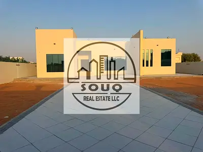 6-BR Villa with Private Garden in Northern Emirates