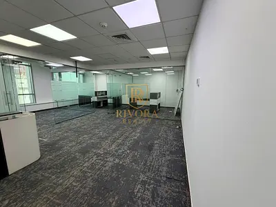 OFFICE I SEMI-FITTED I CHILLER FREE