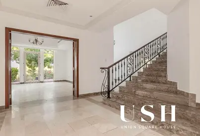 Spacious 4BR+M | Lake View| Genuine Resale