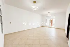 ONE BEDROOM APT | LARGE TERRACE | VACANT