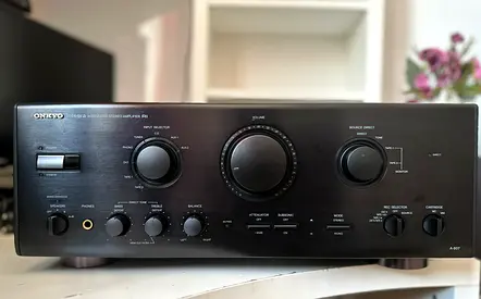 ONKYO INTEGRA INTEGRATED AMPLIFIER A807 WITH REMOTE