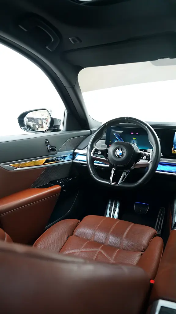 BMW 7-Series 2023