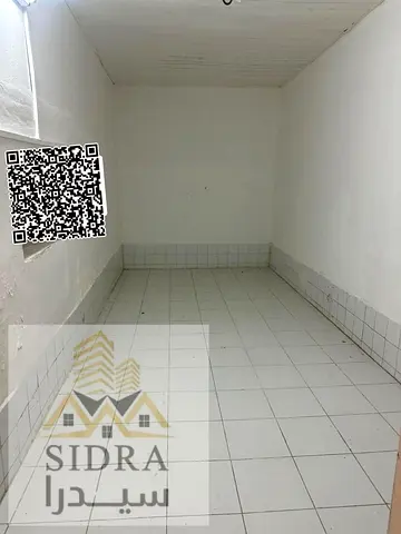 بناية سكني استثماري موقع مميز بالقرب من المدرسة والمسجد