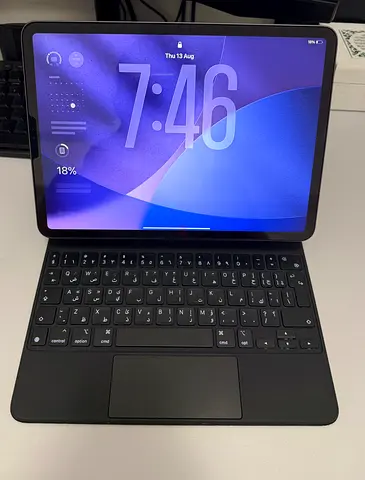 Apple iPad with Magic Keyboard - Good Condition