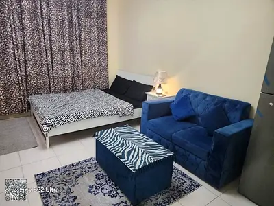 استوديو للإيجار الشهري