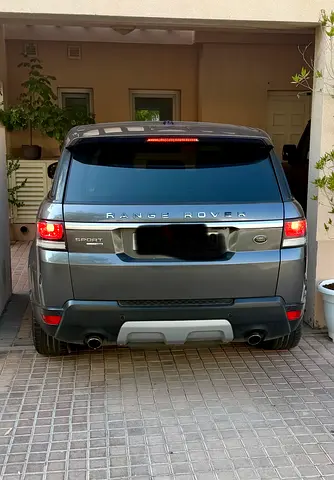 Pristine Land Rover Range Rover Sport HSE 2016 | GCC Specs