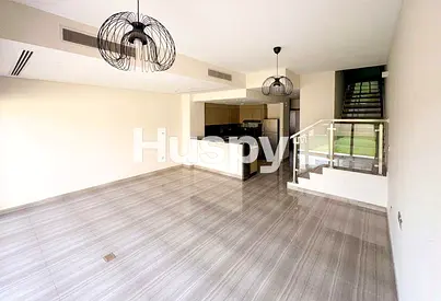 Single Row | Unfurnished | Community View